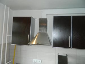 Установка вытяжки на кухне в Нижнекамске